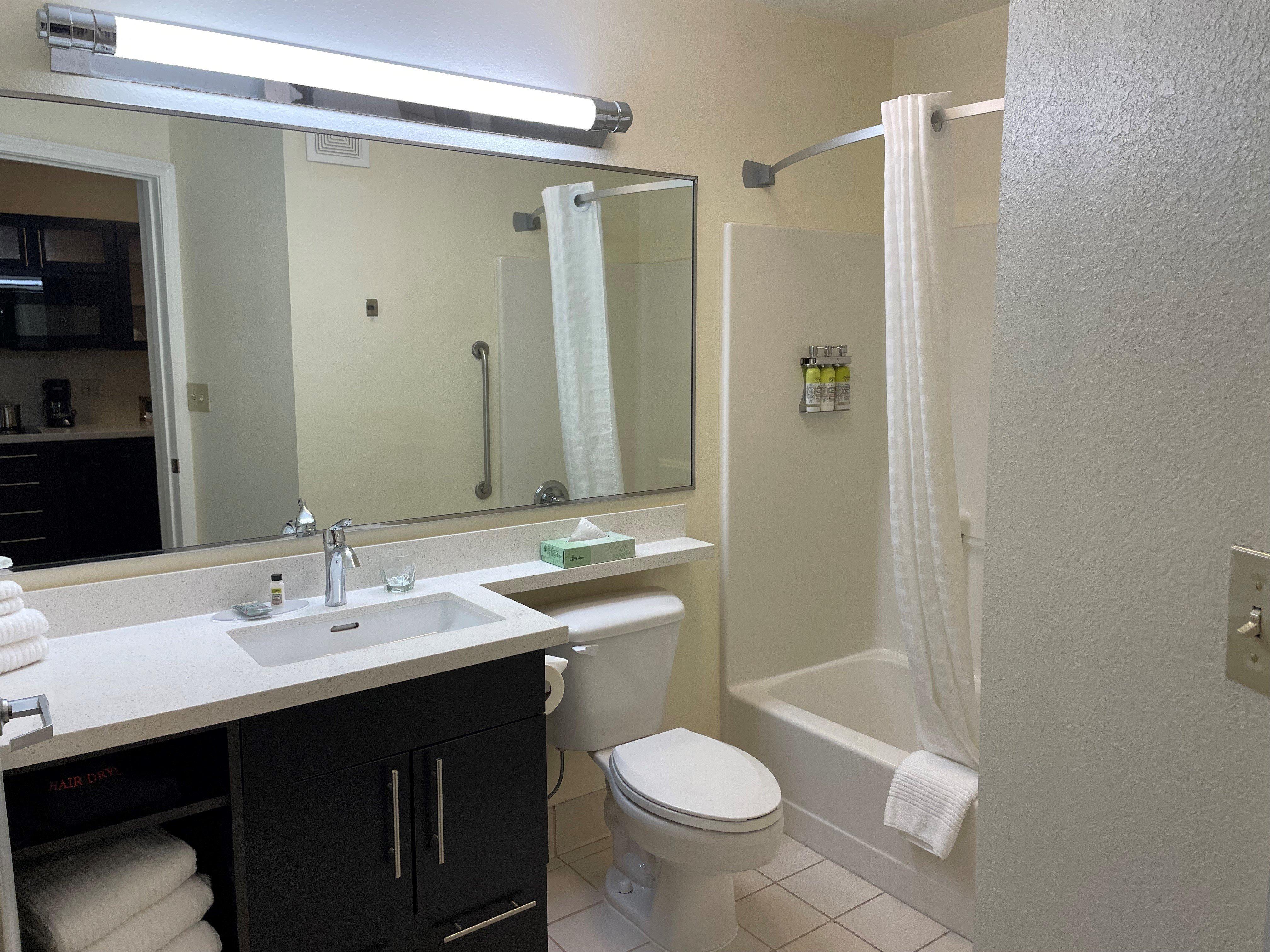 Candlewood Suites East Lansing By Ihg Esterno foto